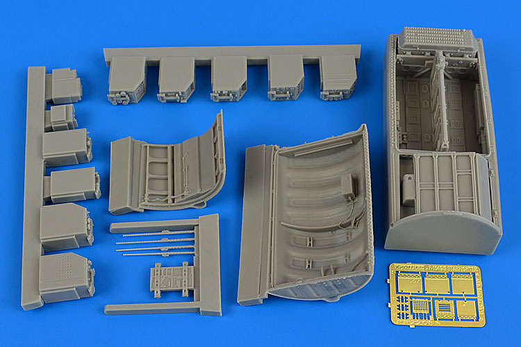 1/32 F-104G/S Starfighter electronics & ammunition