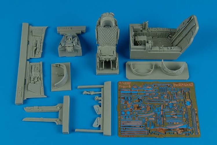 1/32 MiG-23MF Flogger B cockpit set