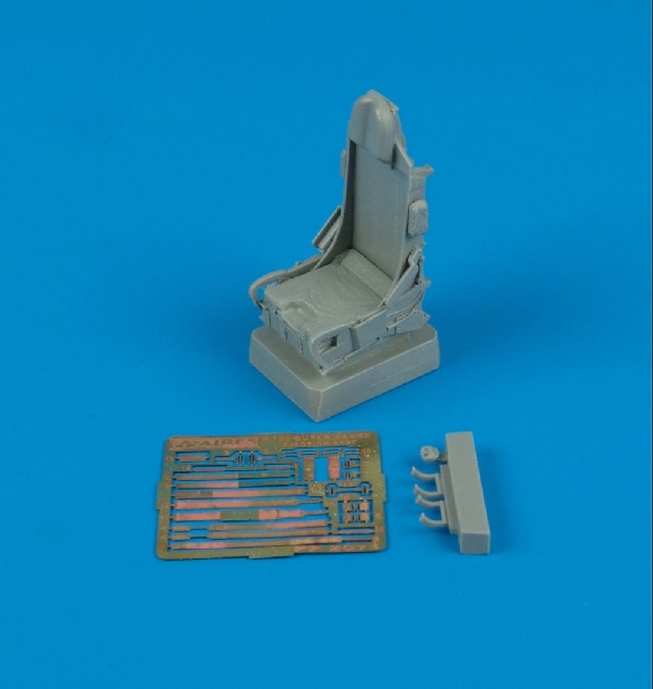 1/32 WA-1 ejection seat - (for F-100 versions)